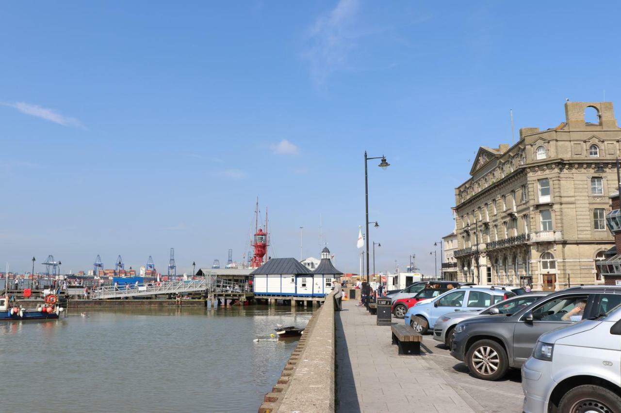 On The Quay Harwich Exterior foto